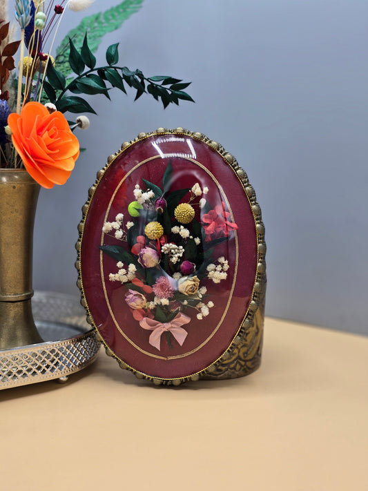 D015 Tablou oval realizat cu flori naturale