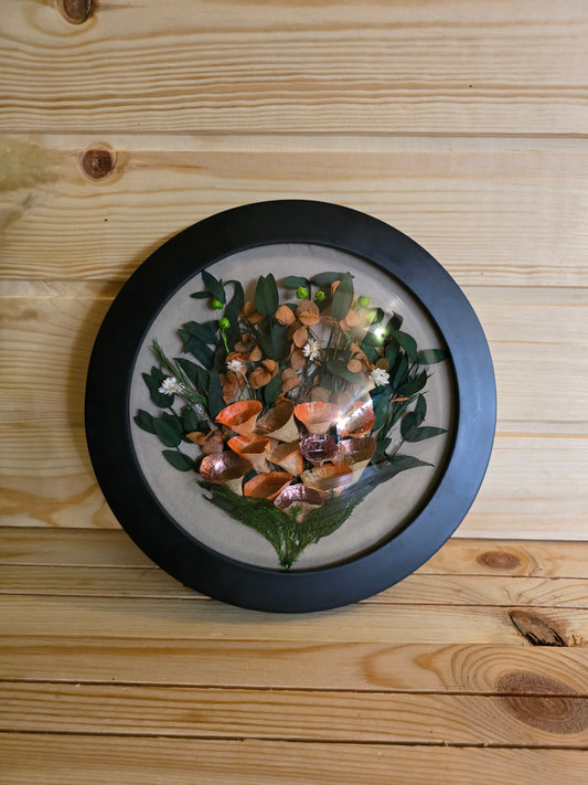 D007 Tablou rotund realizat manual cu flori naturale conservate