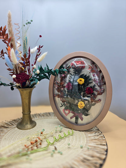 G019 Tablou floral realizat manual, cu flori naturale conservate