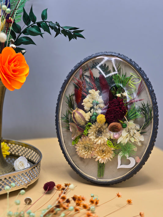 D014 Tablou oval cu flori naturale