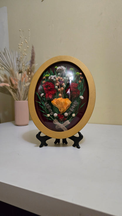 Tablou floral oval cu flori naturale conservate – 25 x 20 cm