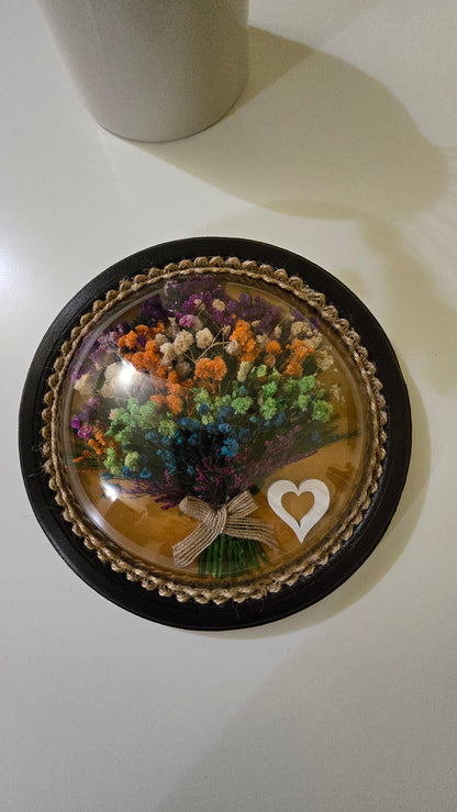 G003 Tablou rotund realizat manual  cu flori naturale conservate