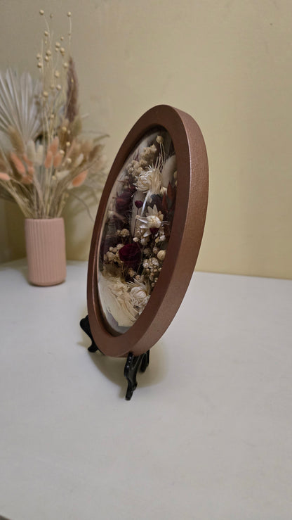 Tablou floral oval cu flori naturale conservate – decor handmade premium, 25 x 20 cm