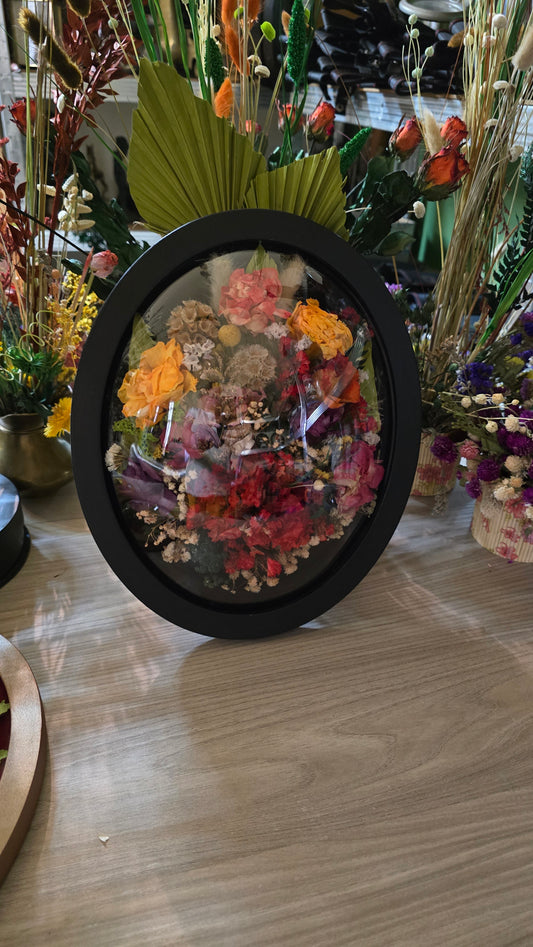 D031 Tablou floral realizat manual, din flori naturale conservate