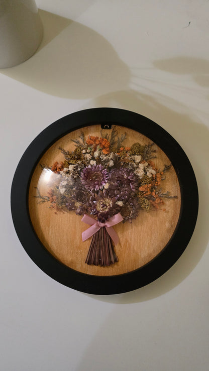 D008 Tablou rotund cu flori naturale conservate – eleganță în detalii