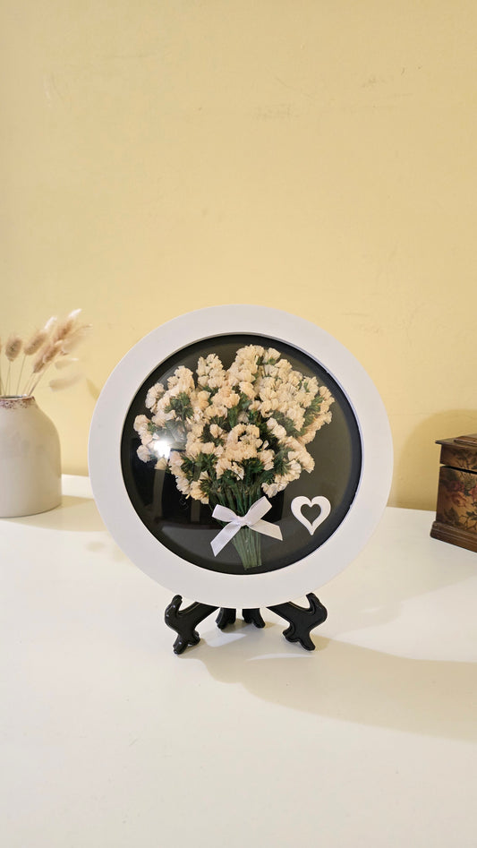 G007 Tablou rotund realizat manuala cu flori naturale conservate