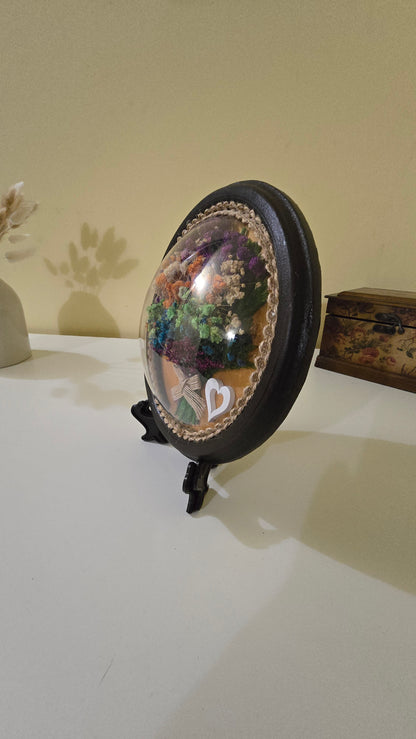 G003 Tablou rotund realizat manual  cu flori naturale conservate