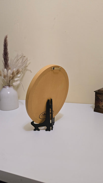 D045 Tablou oval realizat manual cu trandafiri galbeni criogenati