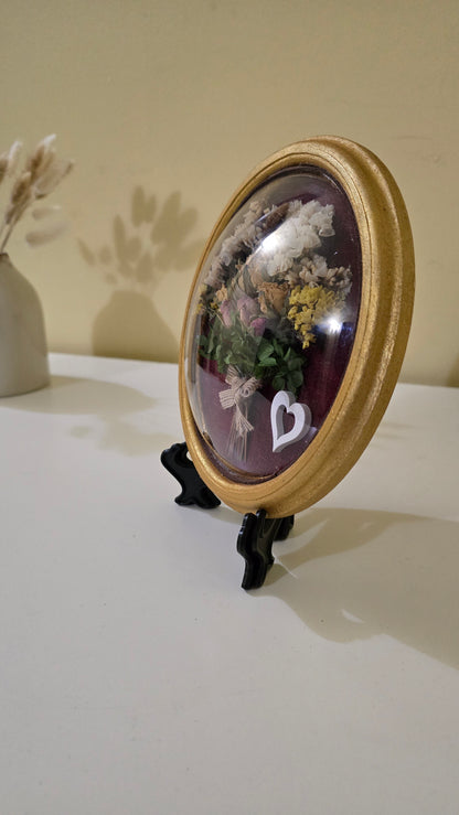 G006 Tablou rotund realizat manual cu flori naturale conservate