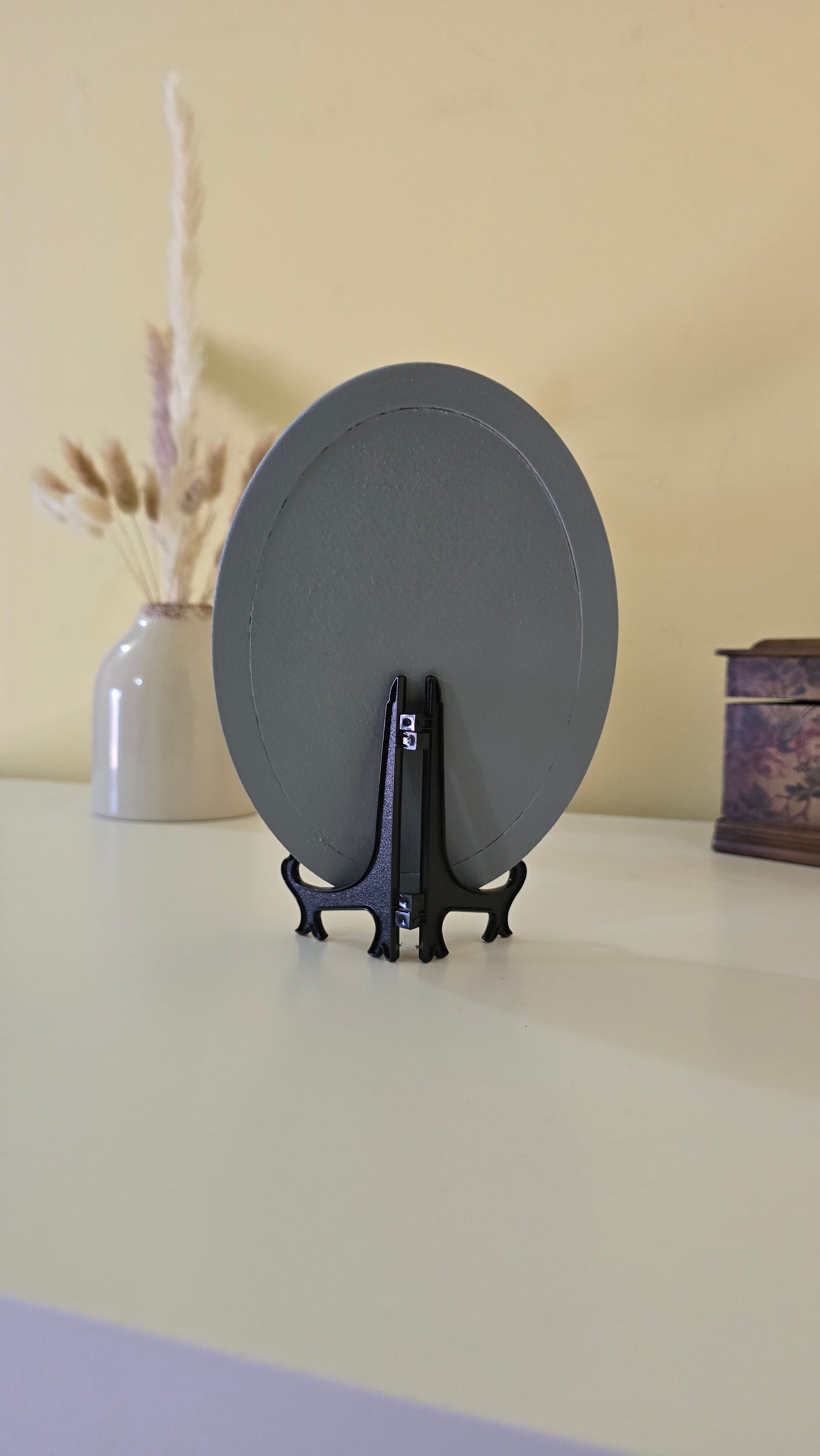 D041 Tablou oval cu flori naturale conservate – eleganță în detalii