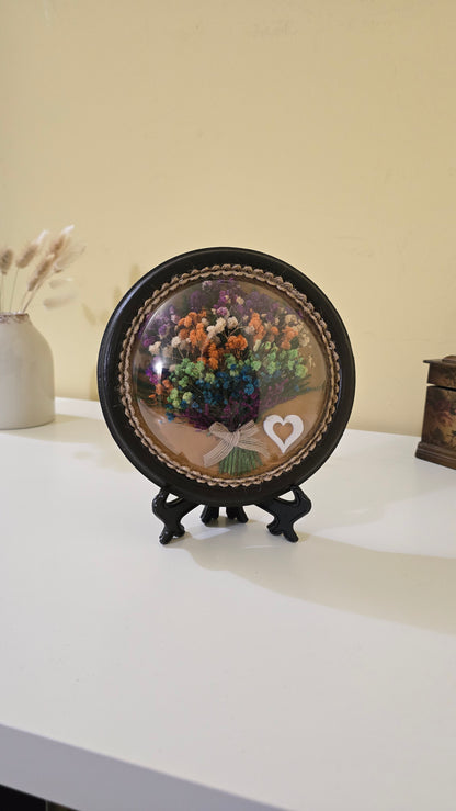 G003 Tablou rotund realizat manual  cu flori naturale conservate